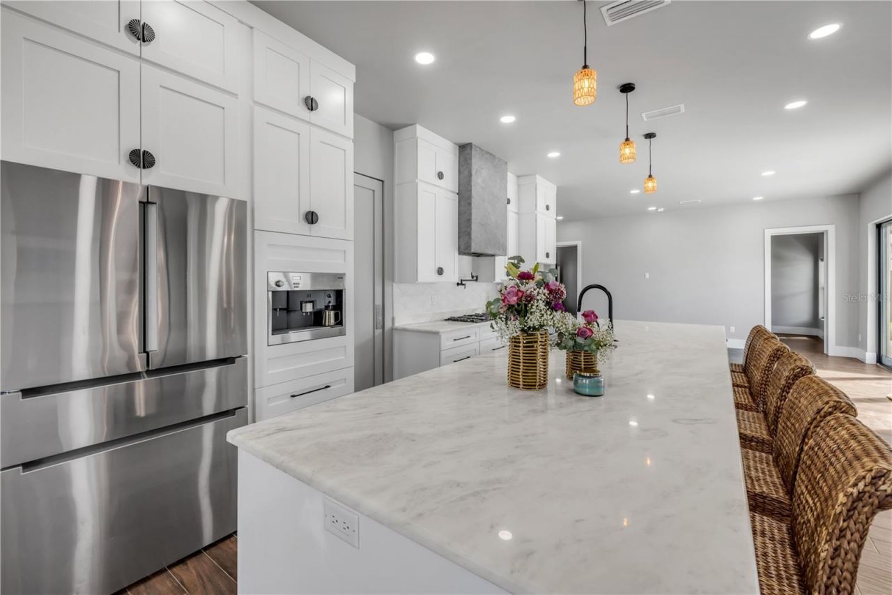 1707 N Peninsula Avenue, New Smyrna Beach, FL 32169 Photo