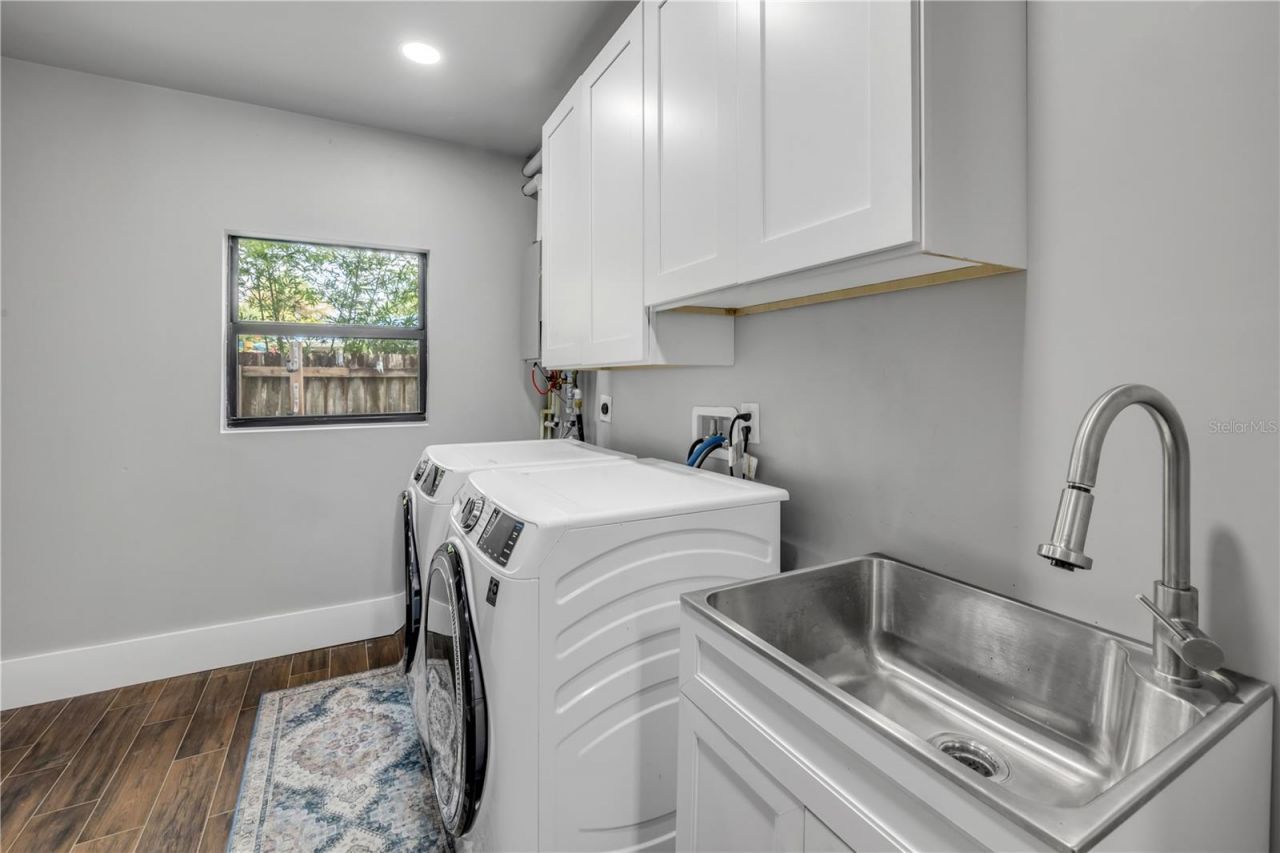 1707 N Peninsula Avenue, New Smyrna Beach, FL 32169 Photo