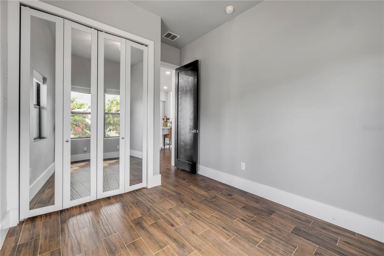 1707 N Peninsula Avenue, New Smyrna Beach, FL 32169 Photo