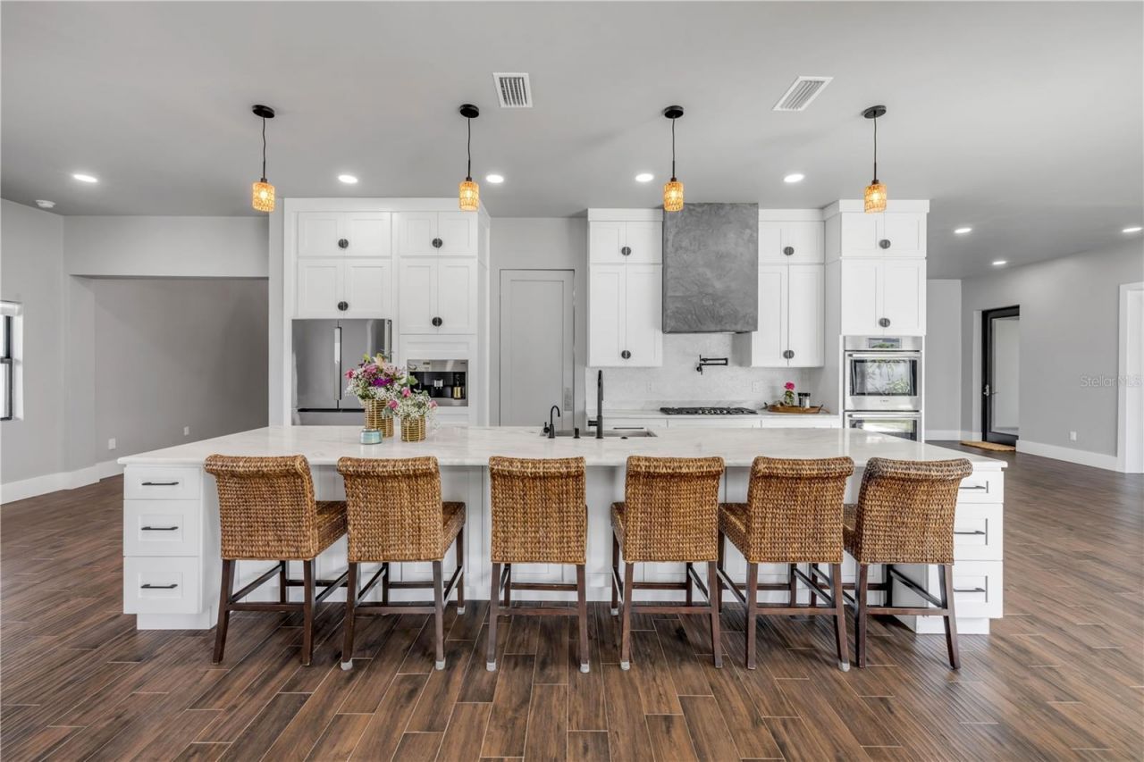 1707 N Peninsula Avenue, New Smyrna Beach, FL 32169 Photo