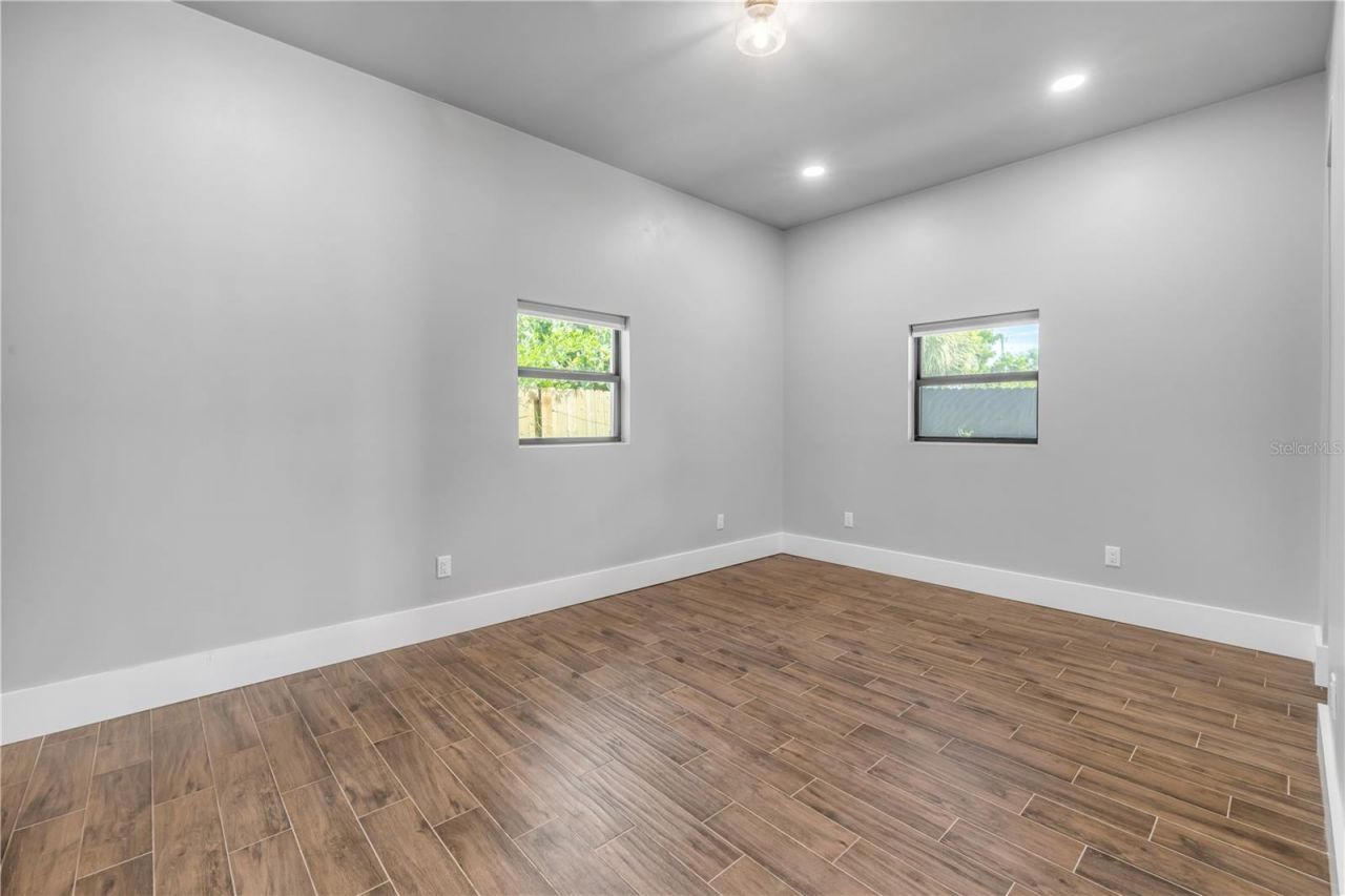 1707 N Peninsula Avenue, New Smyrna Beach, FL 32169 Photo