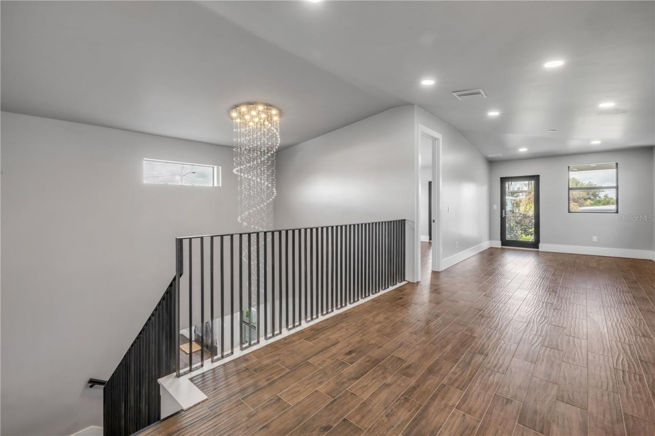 1707 N Peninsula Avenue, New Smyrna Beach, FL 32169 Photo