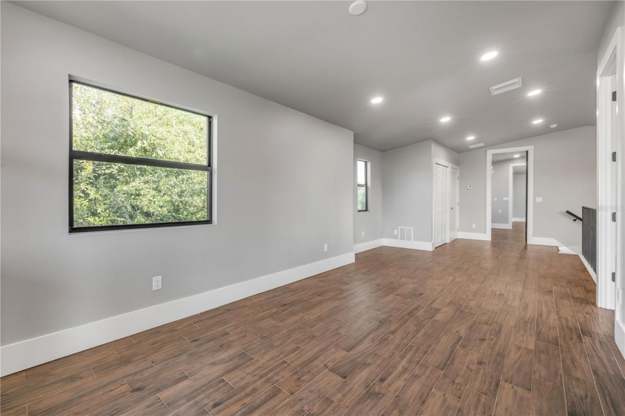 1707 N Peninsula Avenue, New Smyrna Beach, FL 32169 Photo