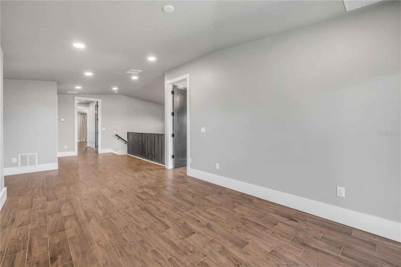 1707 N Peninsula Avenue, New Smyrna Beach, FL 32169 Photo