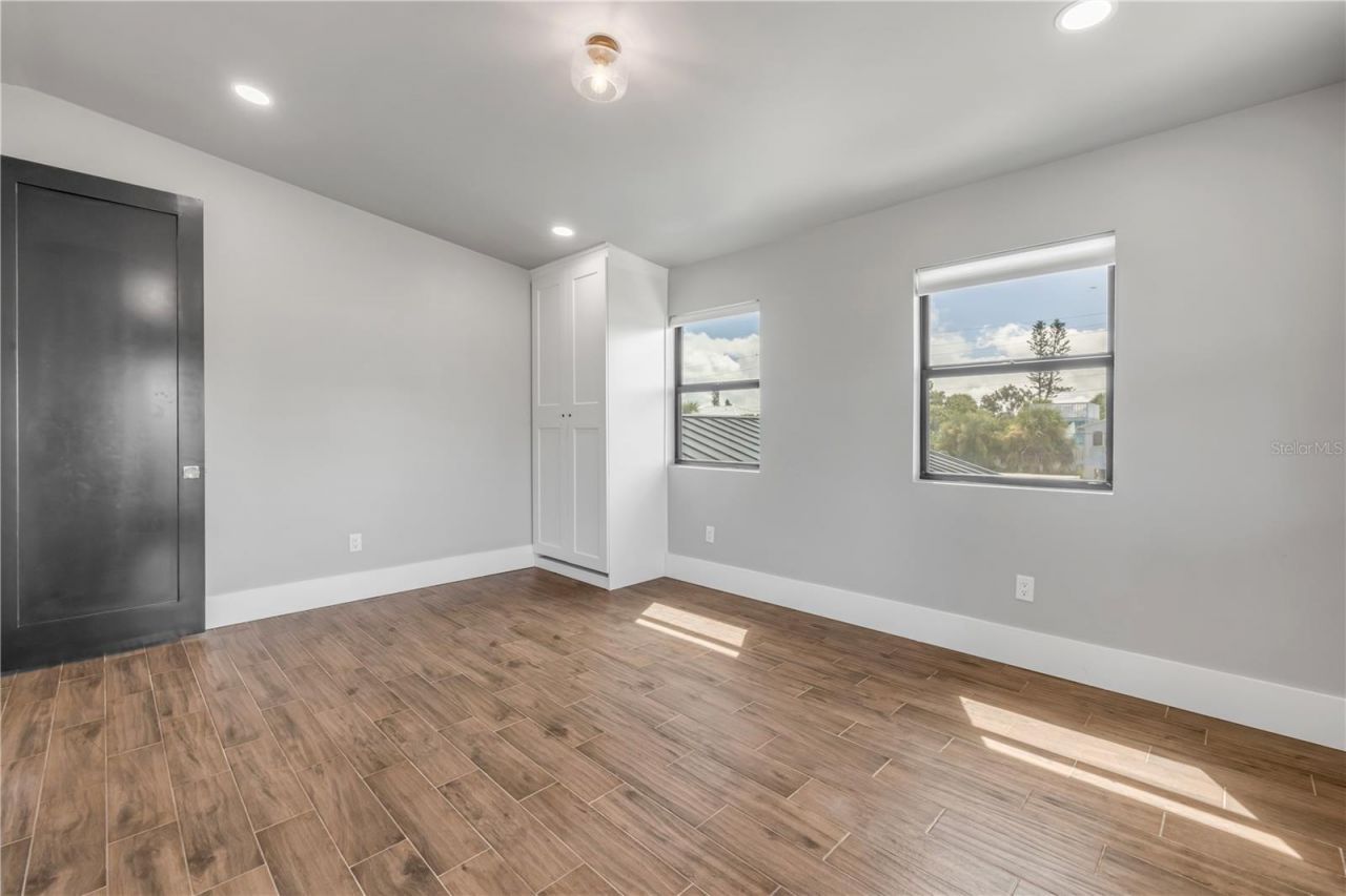 1707 N Peninsula Avenue, New Smyrna Beach, FL 32169 Photo