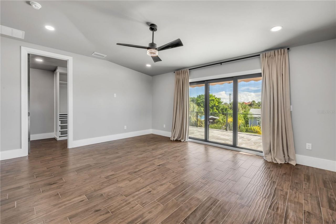 1707 N Peninsula Avenue, New Smyrna Beach, FL 32169 Photo