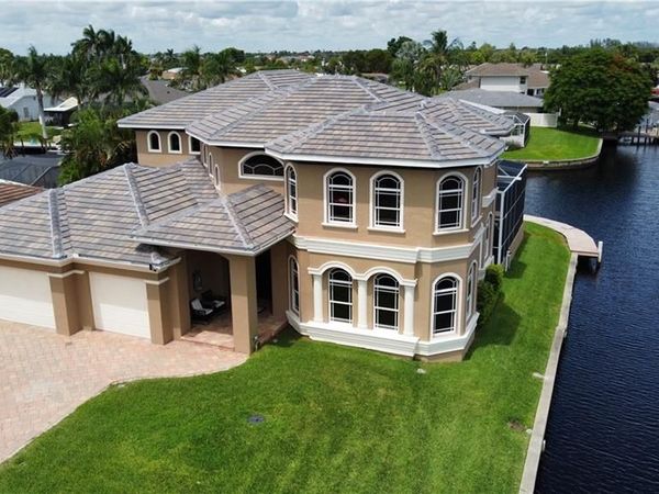 2123 SE 25th LN, CAPE CORAL, FL 33904