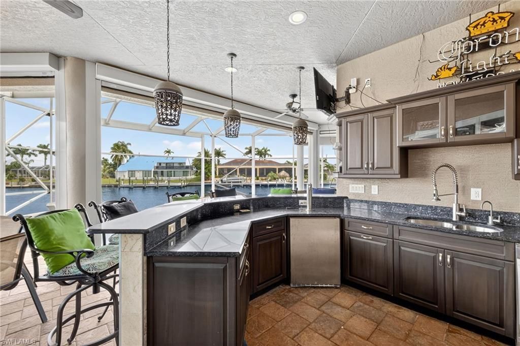 2123 SE 25th Ln, Cape Coral, FL 33904 Photo