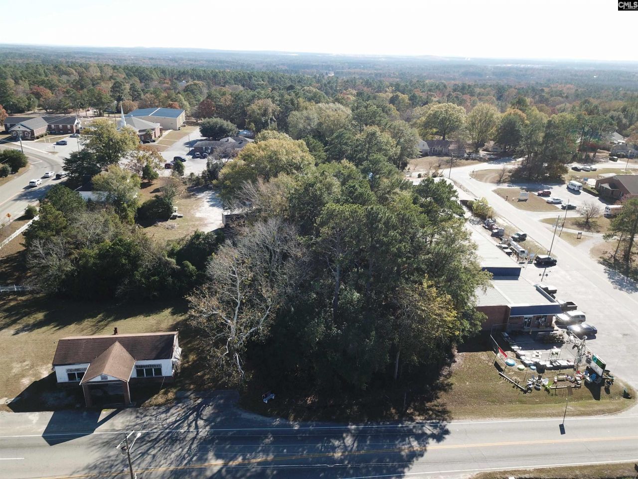 2493 Main Street Photo 4