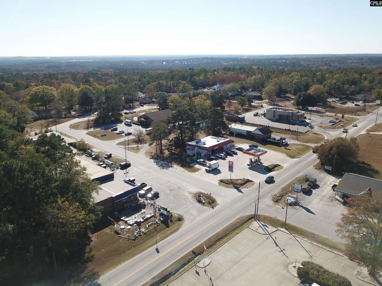 2493 Main Street Photo 5