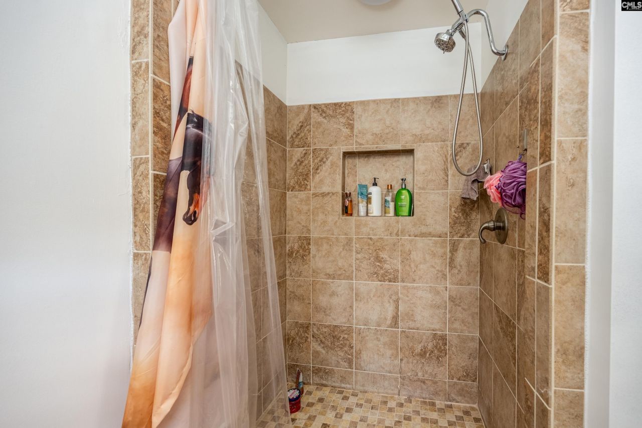 5 Briarcliffe Court W Photo 32