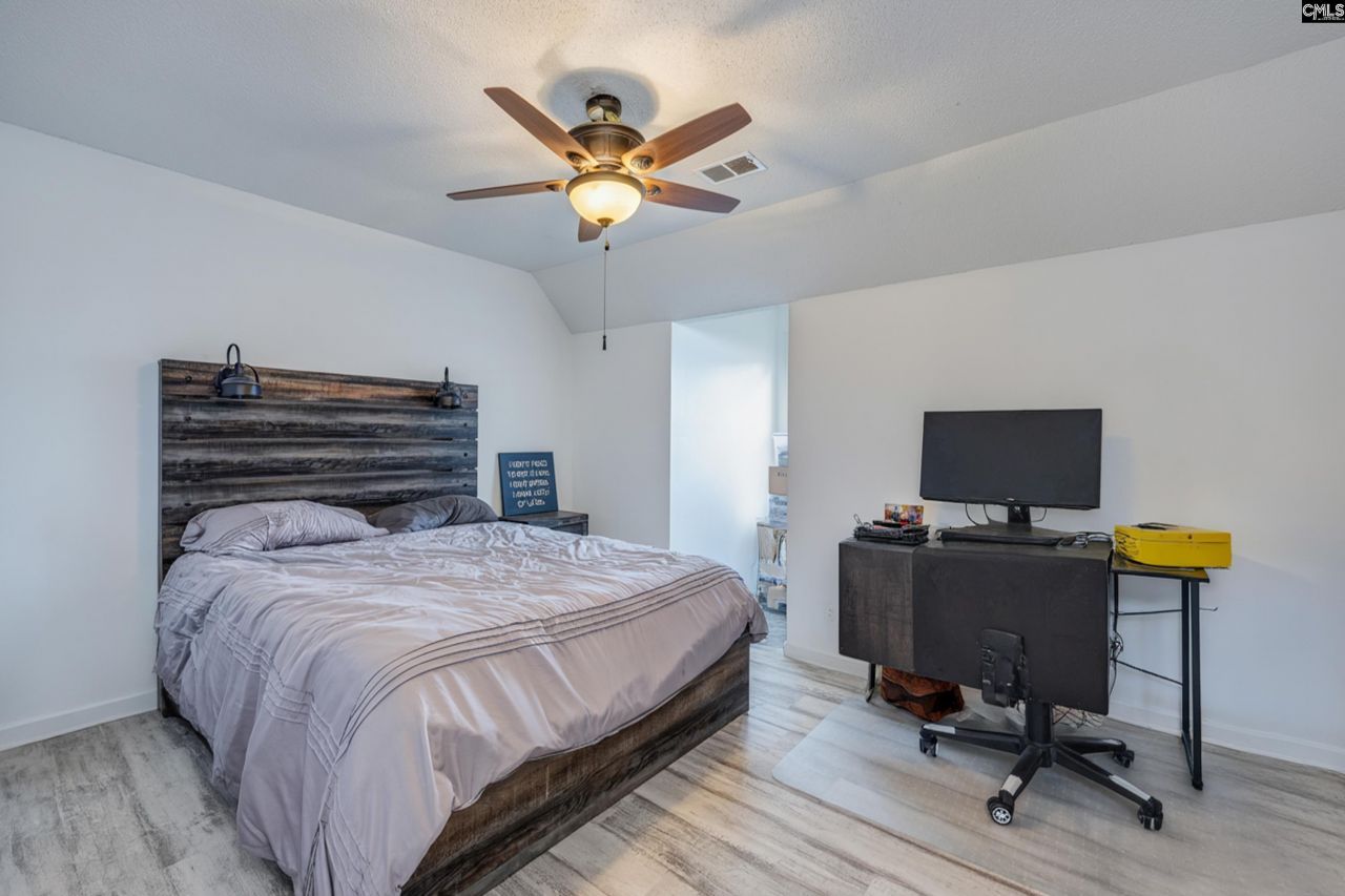 5 Briarcliffe Court W Photo 35