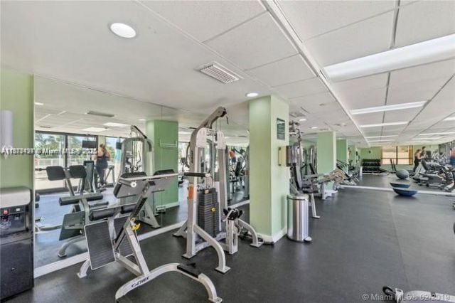 10185 Collins Ave, Unit 319, Bal Harbour, FL 33154 Photo