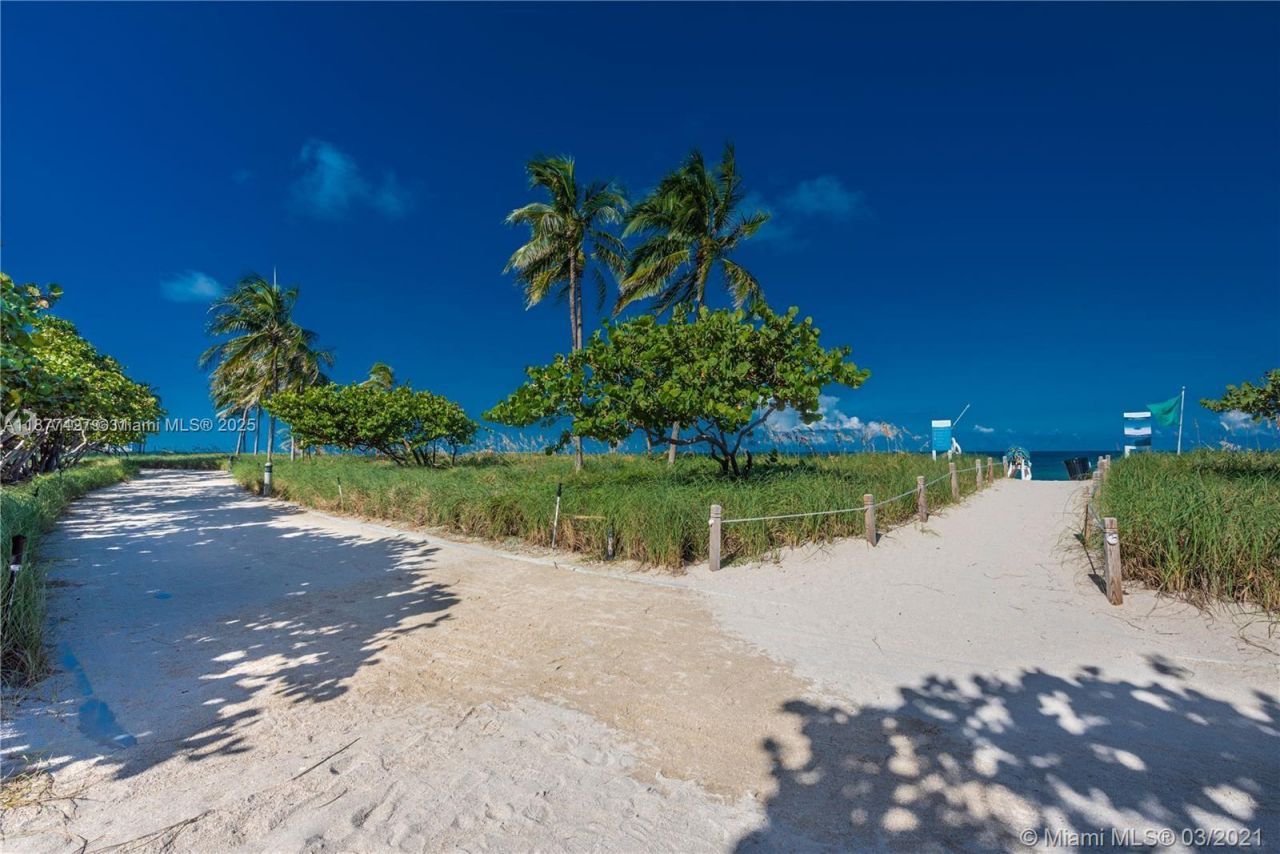 10185 Collins Ave, Unit 319, Bal Harbour, FL 33154 Photo