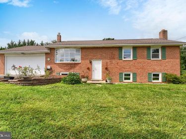 560 BOXWOOD LANE, CARLISLE, PA 17015