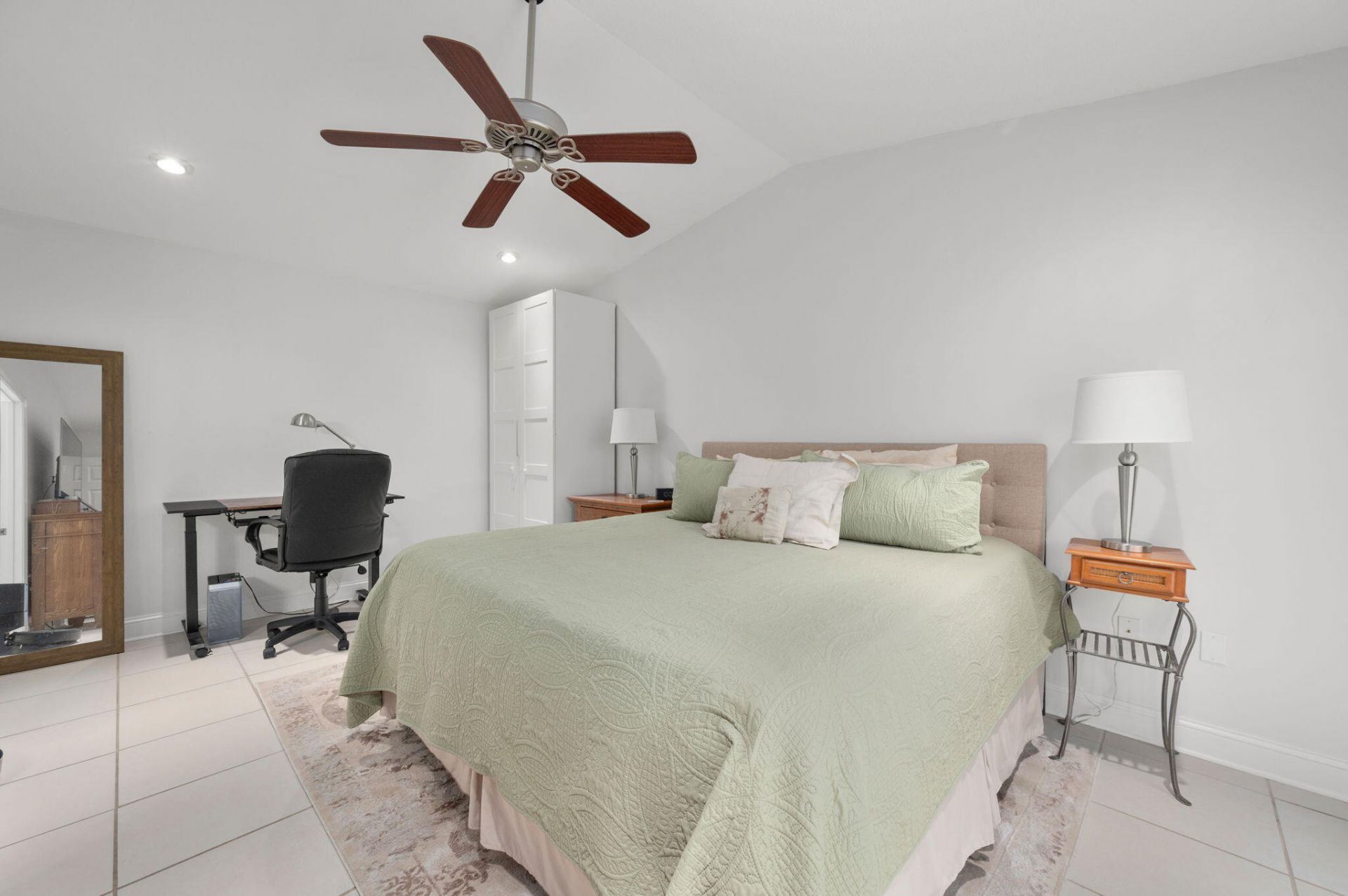 1433 Captains Walk, Unit 18d, Fort Pierce, FL 34950 Photo