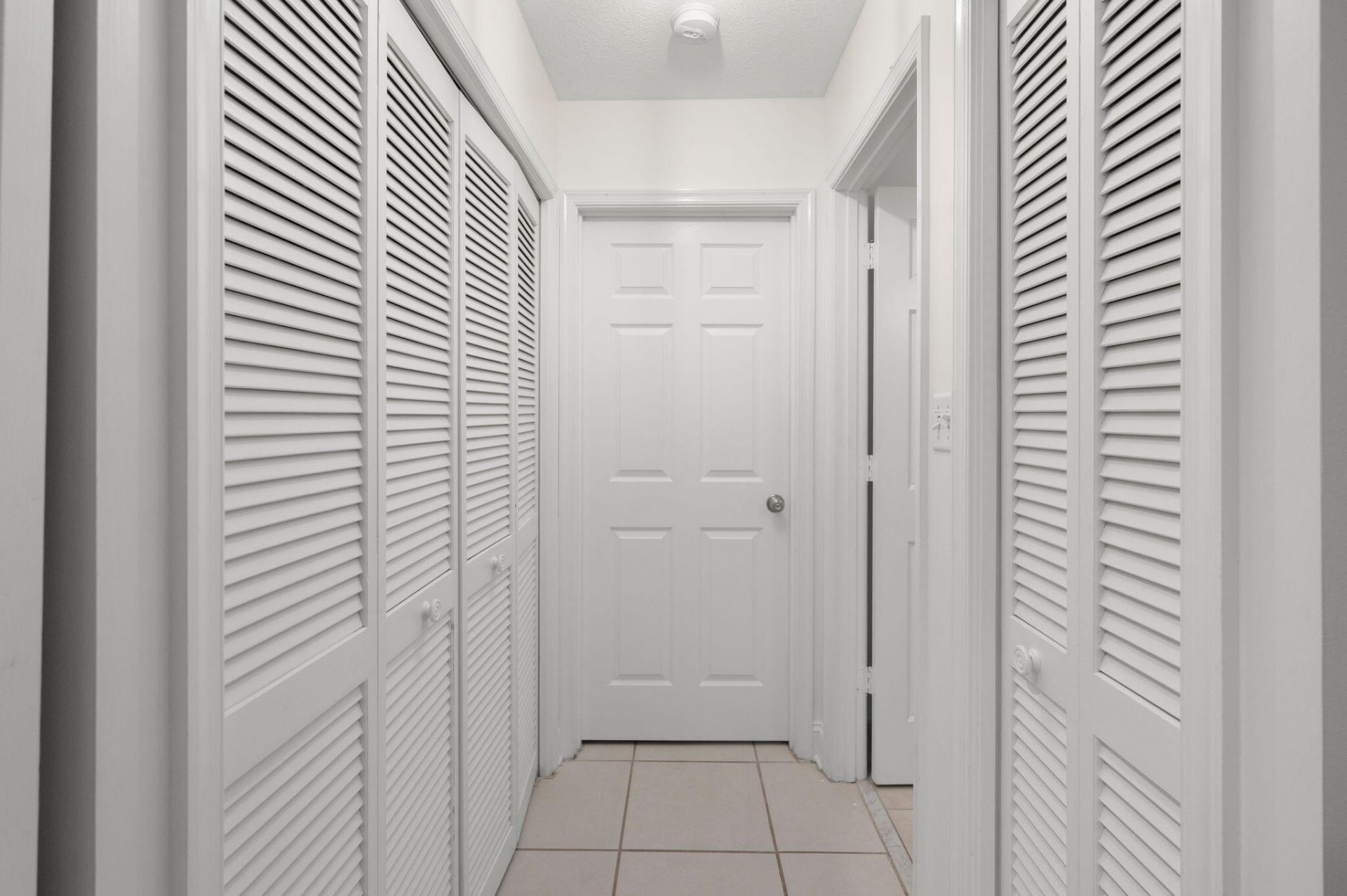 1433 Captains Walk, Unit 18d, Fort Pierce, FL 34950 Photo