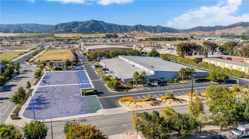 40154045 Earthwood Lane, San Luis Obispo, CA 93401 Main Photo