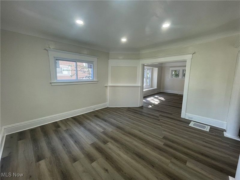 10404 South Boulevard, Cleveland, OH 44108 Photo 10