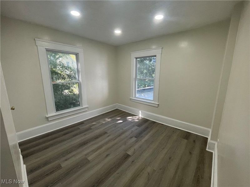 10404 South Boulevard, Cleveland, OH 44108 Photo 20