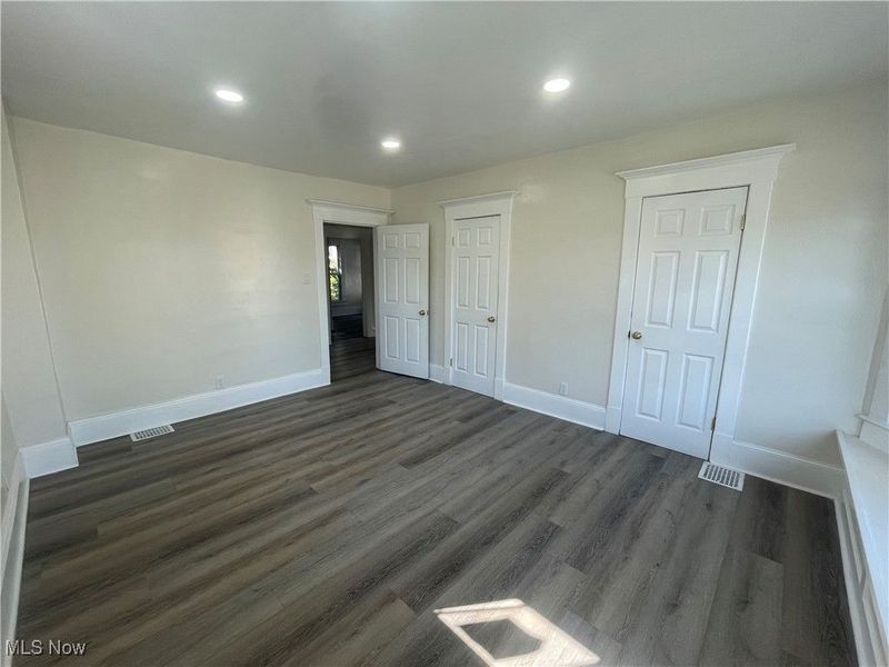 10404 South Boulevard, Cleveland, OH 44108 Photo 27