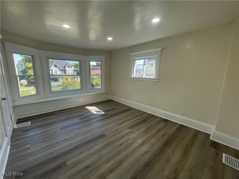 10404 South Boulevard, Cleveland, OH 44108 Photo 29