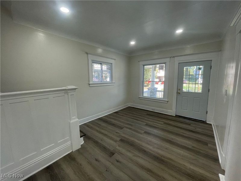 10404 South Boulevard, Cleveland, OH 44108 Photo 5