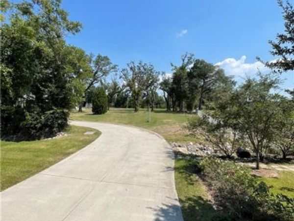 1 ST. PAUL Place, Destrehan, LA 70047