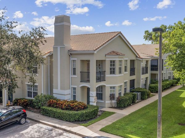 140 SW Peacock Boulevard, Unit 21-103, Port Saint Lucie, FL 34986