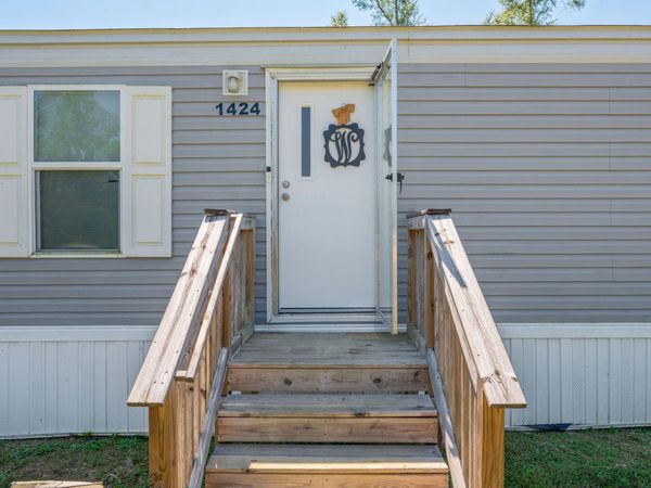 1424 EF Sanford Road, Baker, FL 32531