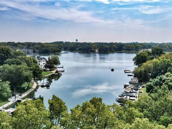 7610 NW Westside Drive, Weatherby Lake, MO 64152