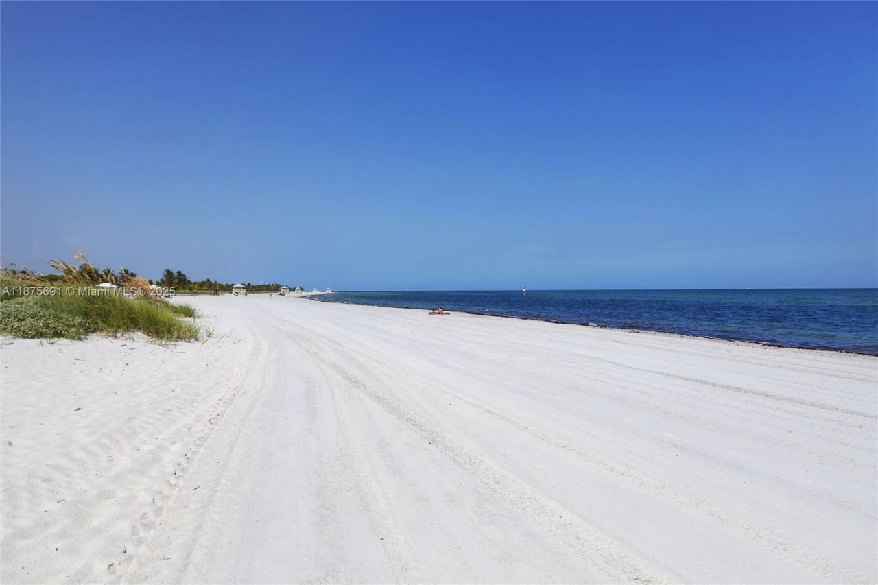 200 Ocean Lane Dr, Unit 703, Key Biscayne, FL 33149 Photo