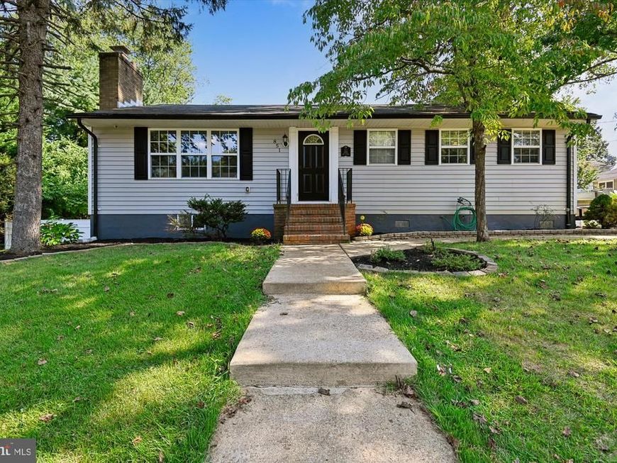 851 Annapolis Avenue, Edgewater, MD 21037 Main Photo
