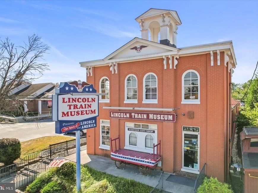 425 Steinwehr Avenue, Gettysburg, PA 17325 Main Photo