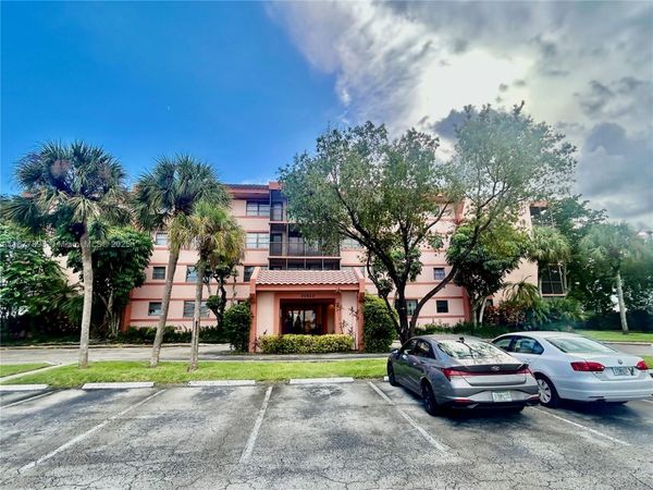 20860 San Simeon Way, Unit 404-6, Miami, FL 33179