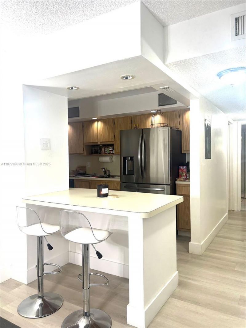 20860 San Simeon Way, Unit 404-6, Miami, FL 33179 Photo