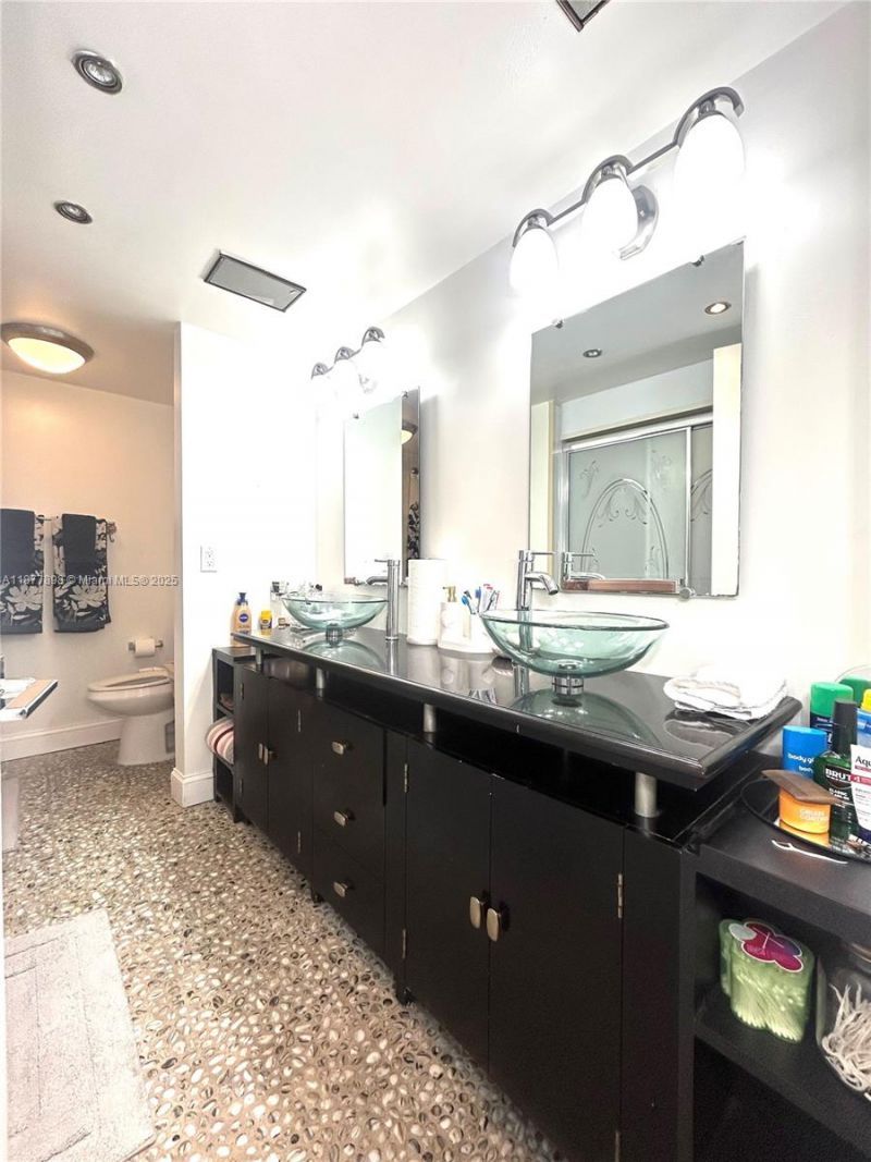 20860 San Simeon Way, Unit 404-6, Miami, FL 33179 Photo