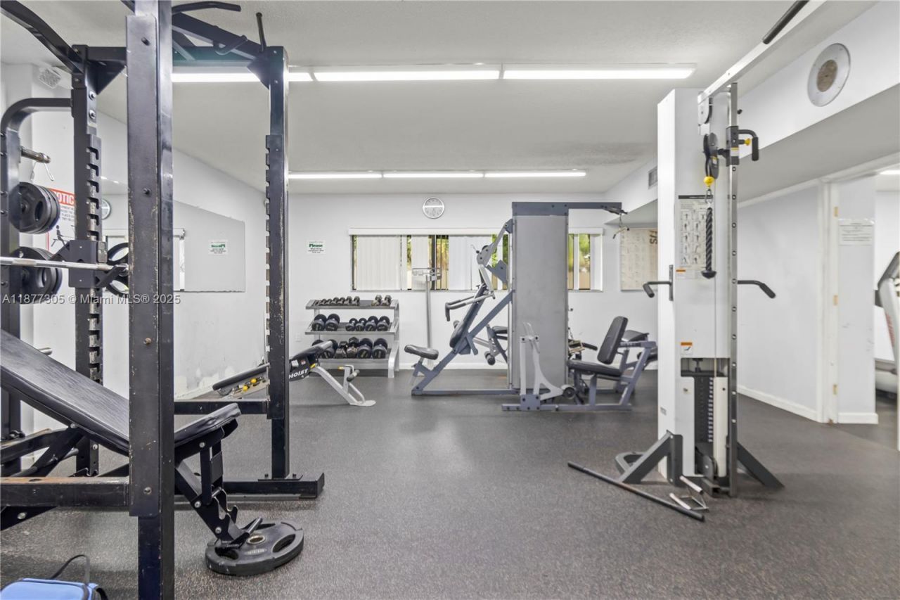 481 Ives Dairy Rd, Unit 303-4, Miami, FL 33179 Photo