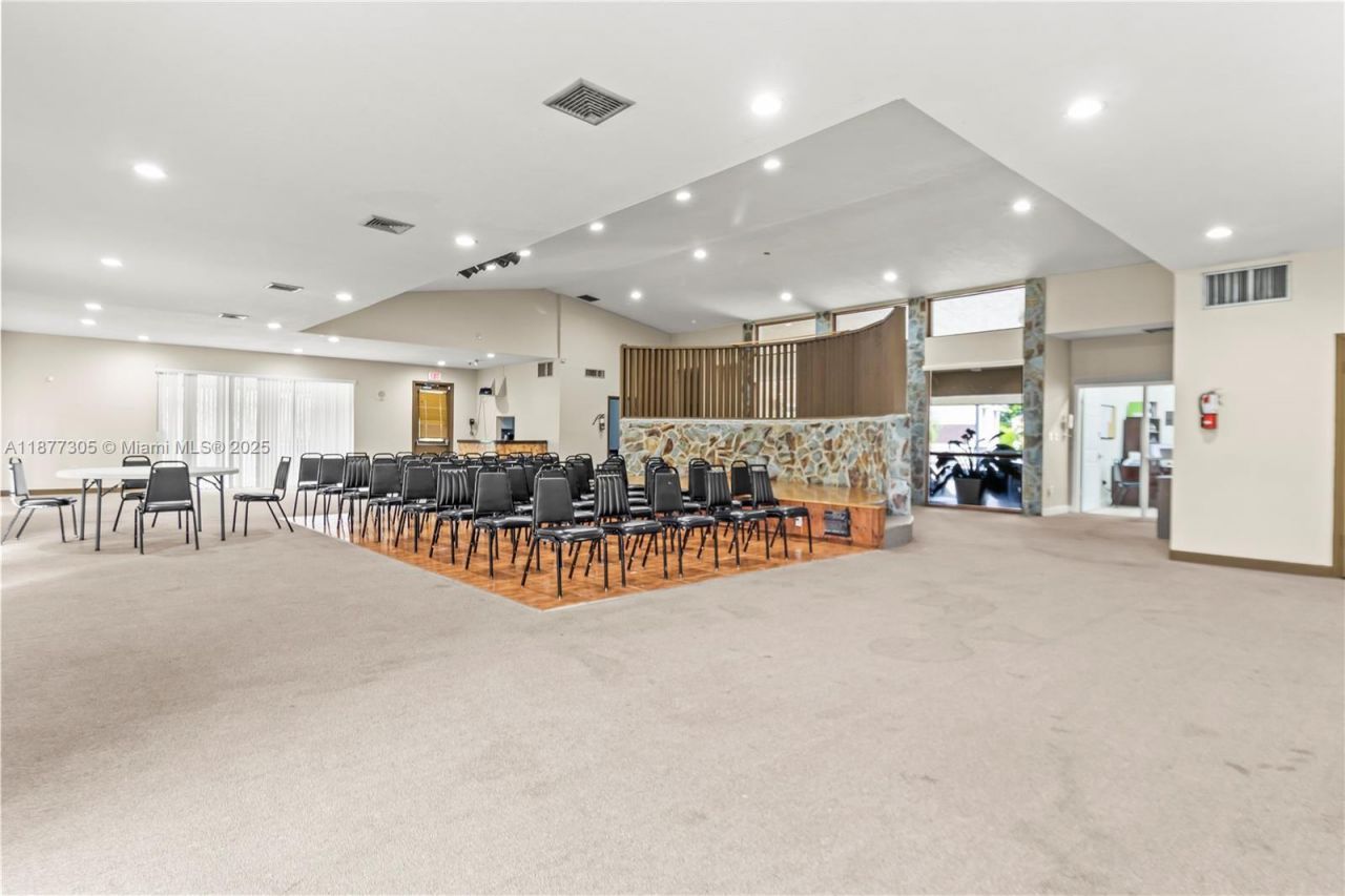 481 Ives Dairy Rd, Unit 303-4, Miami, FL 33179 Photo