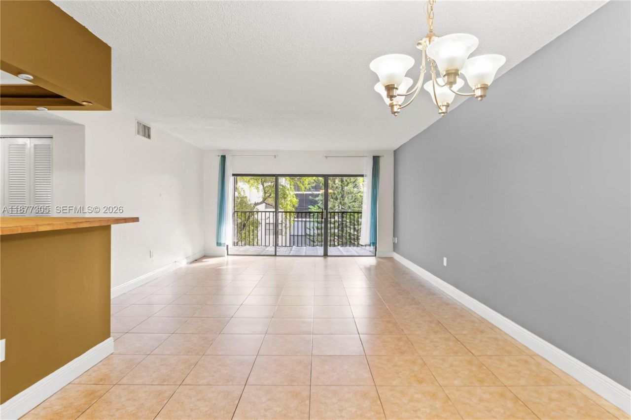 481 Ives Dairy Rd, Unit 303-4, Miami, FL 33179 Photo