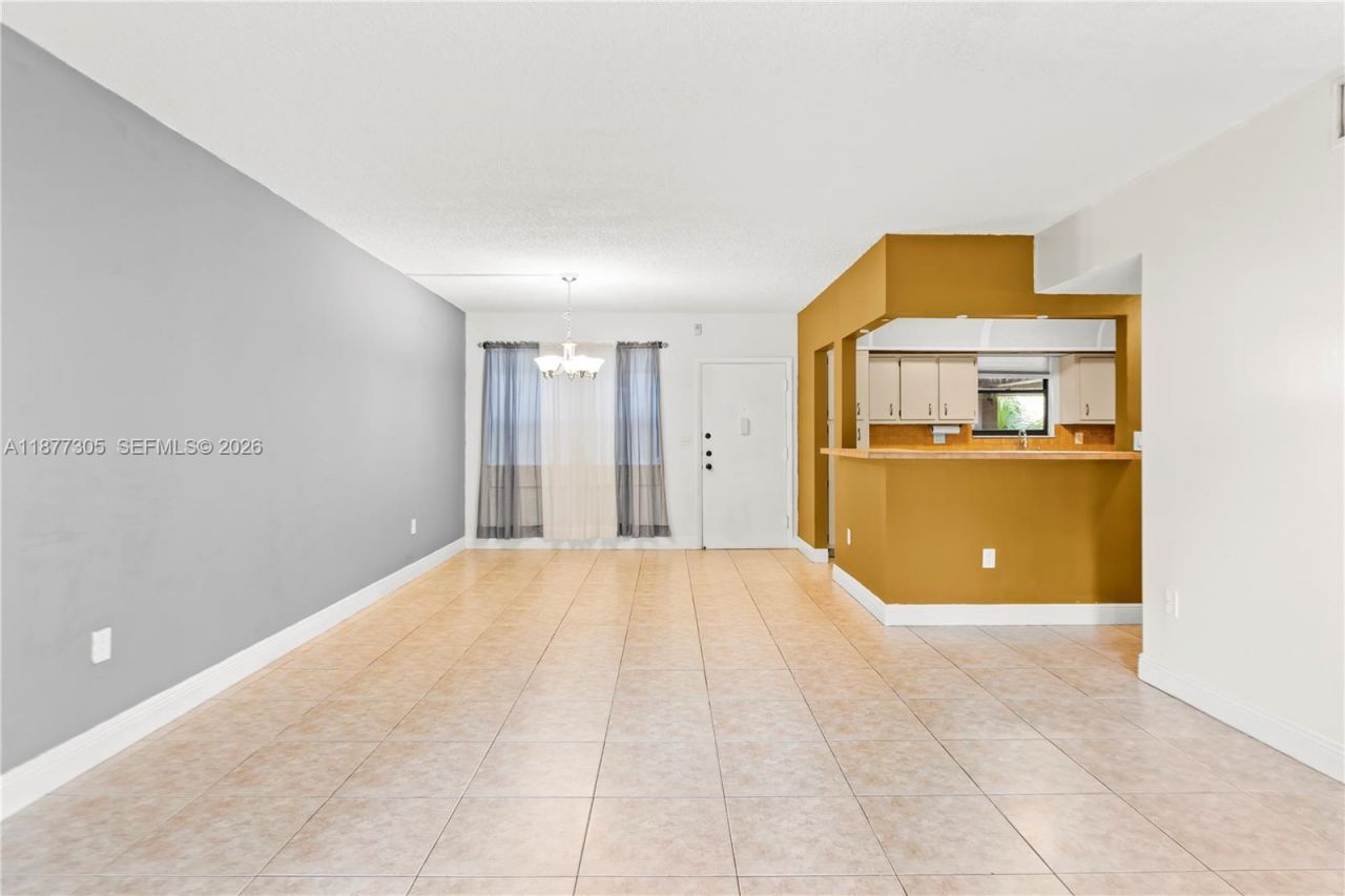 481 Ives Dairy Rd, Unit 303-4, Miami, FL 33179 Photo