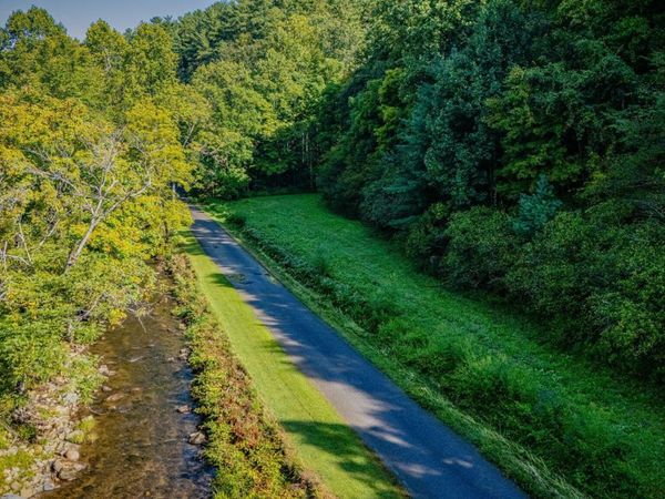 3260 Gulf Road, Hartford, TN 37753