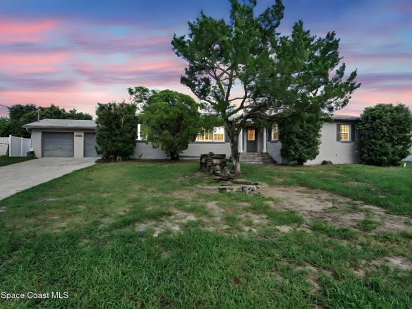 2203 S Peninsula Drive, Daytona Beach, FL 32118