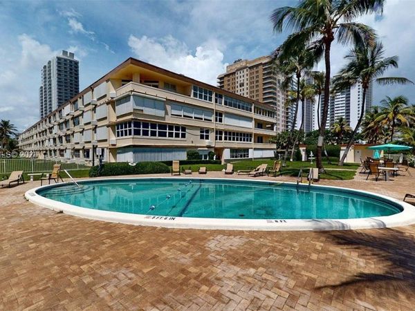 1936 S Ocean Dr, Unit 11D, Hallandale Beach, FL 33009