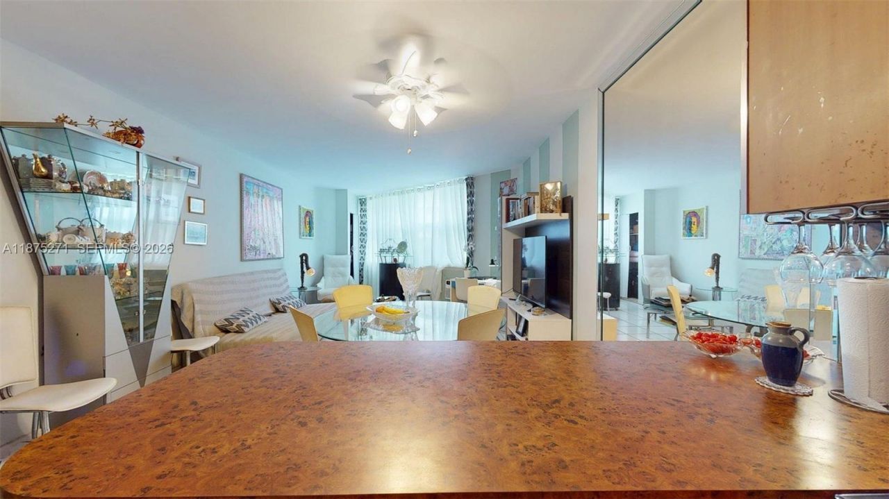 1936 S Ocean Dr, Unit 11D, Hallandale Beach, FL 33009 Photo