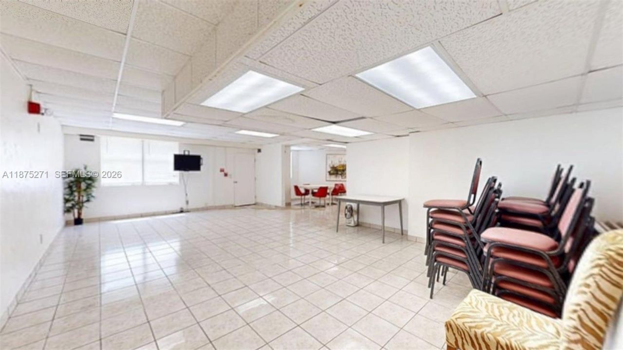 1936 S Ocean Dr, Unit 11D, Hallandale Beach, FL 33009 Photo