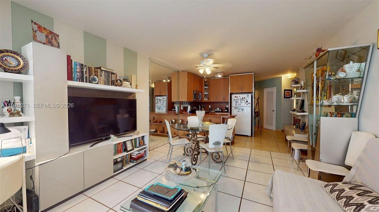 1936 S Ocean Dr, Unit 11D, Hallandale Beach, FL 33009 Photo