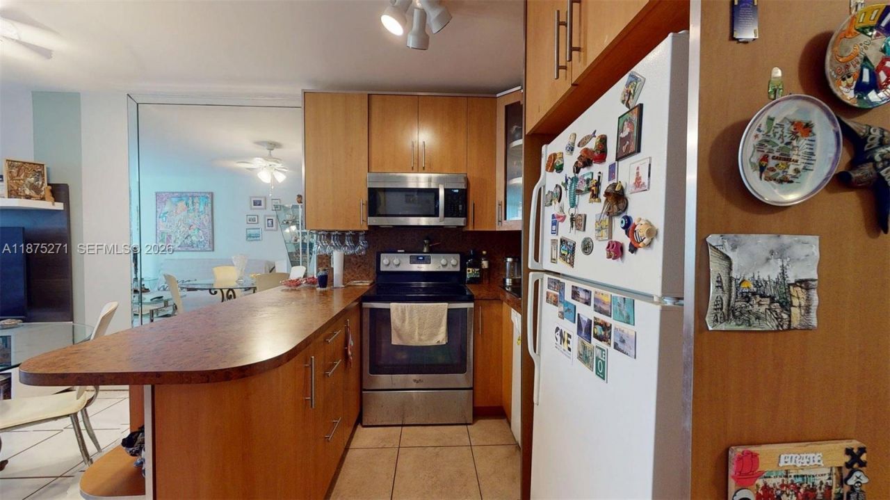 1936 S Ocean Dr, Unit 11D, Hallandale Beach, FL 33009 Photo