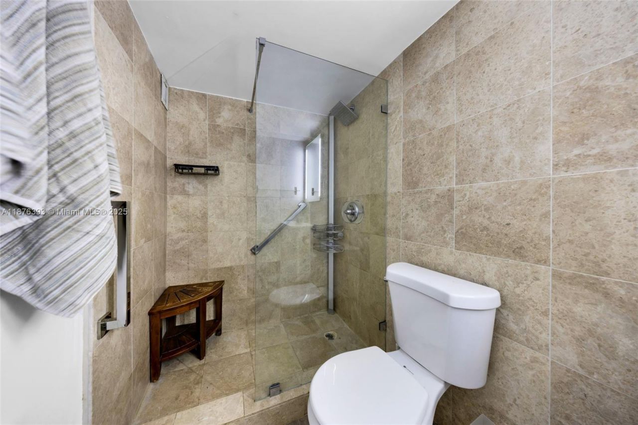 1228 West Ave, Unit 312, Miami Beach, FL 33139 Photo