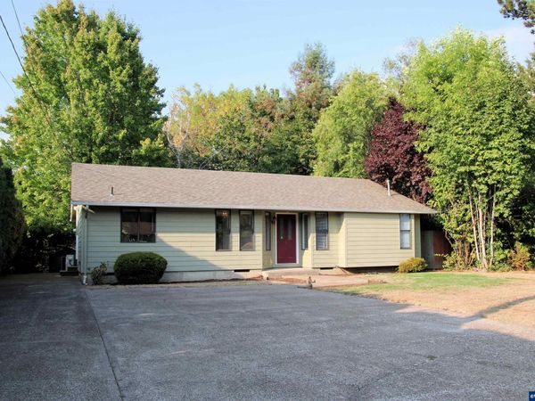 1221 36th Av SW, Albany, OR 97321